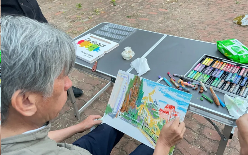 Expressing the beauty of nature through visual art